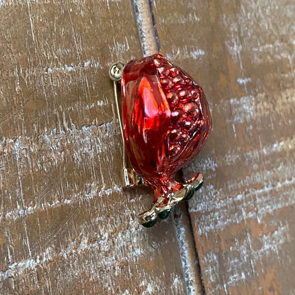 VINTAGE ESTATE Pomegranate Brooch Pin Rare Enamel Rhinestone Costume Jewelry 80s